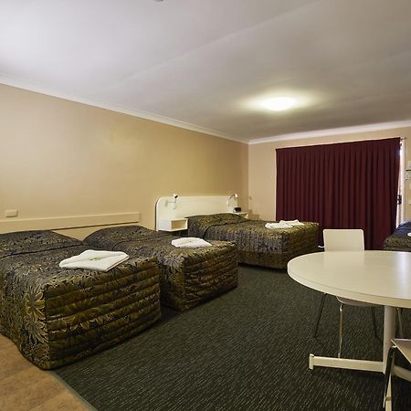 טוומבה Jefferys Motel מראה חיצוני תמונה