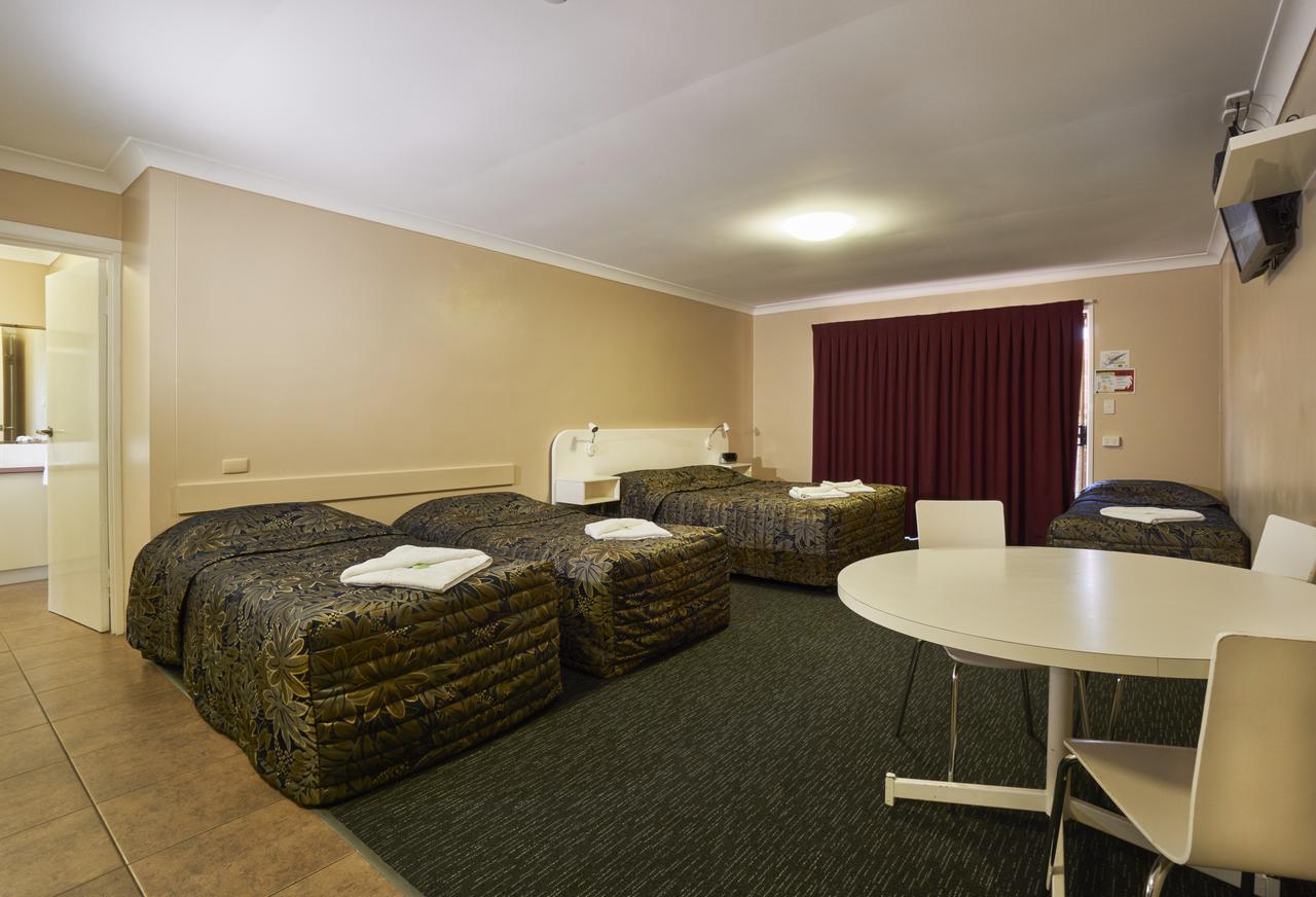 טוומבה Jefferys Motel מראה חיצוני תמונה